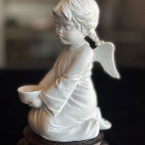 Kaiser Porcelain Angel #538 White Bisque Kneeling Angel ~5.5″ E&R Golden Crown